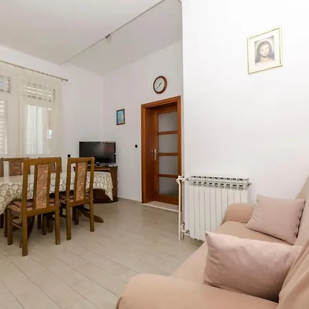 Eva P. Apartment